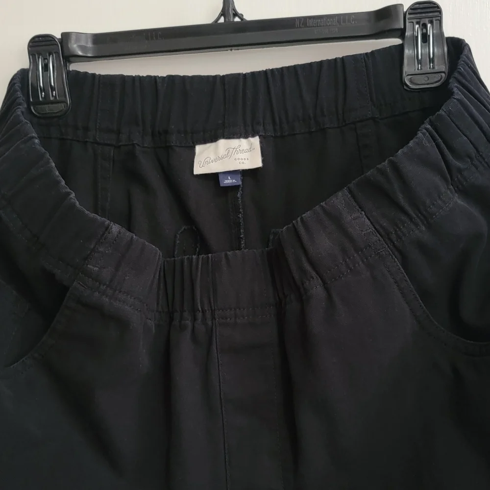 Universal Thread mid-rise barrel leg pants - Picture 3 of 3